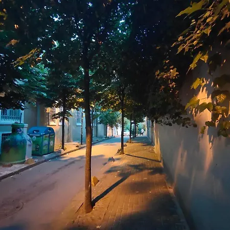 Taksim & Sisli Splendor: Modern Living Spaces 이스탄불