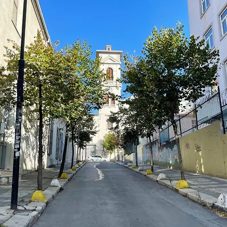 Taksim & Sisli Splendor: Modern Living Spaces Appartamento Provincia di Istanbul